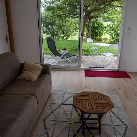 Maison Sous Le Noyer アパート